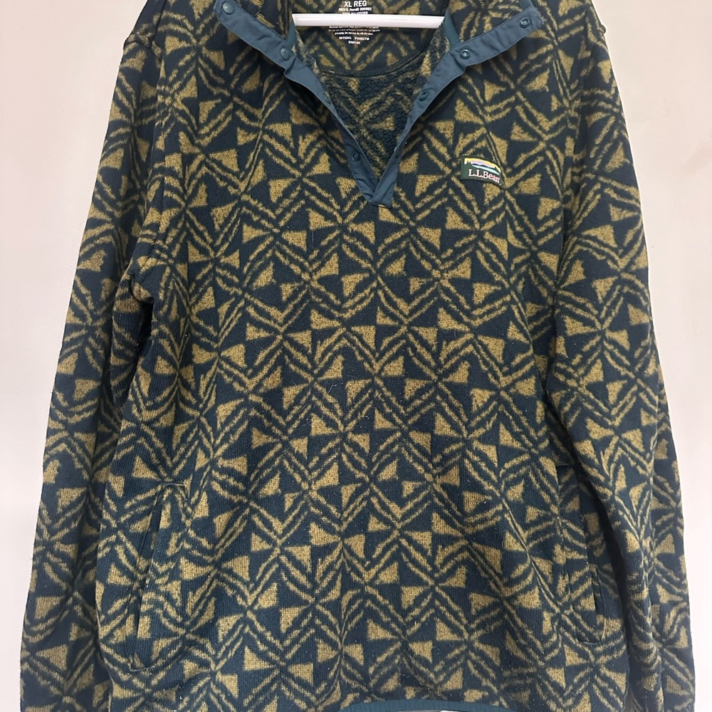 L.L. Bean Geometric Fleece Pullover (XL)